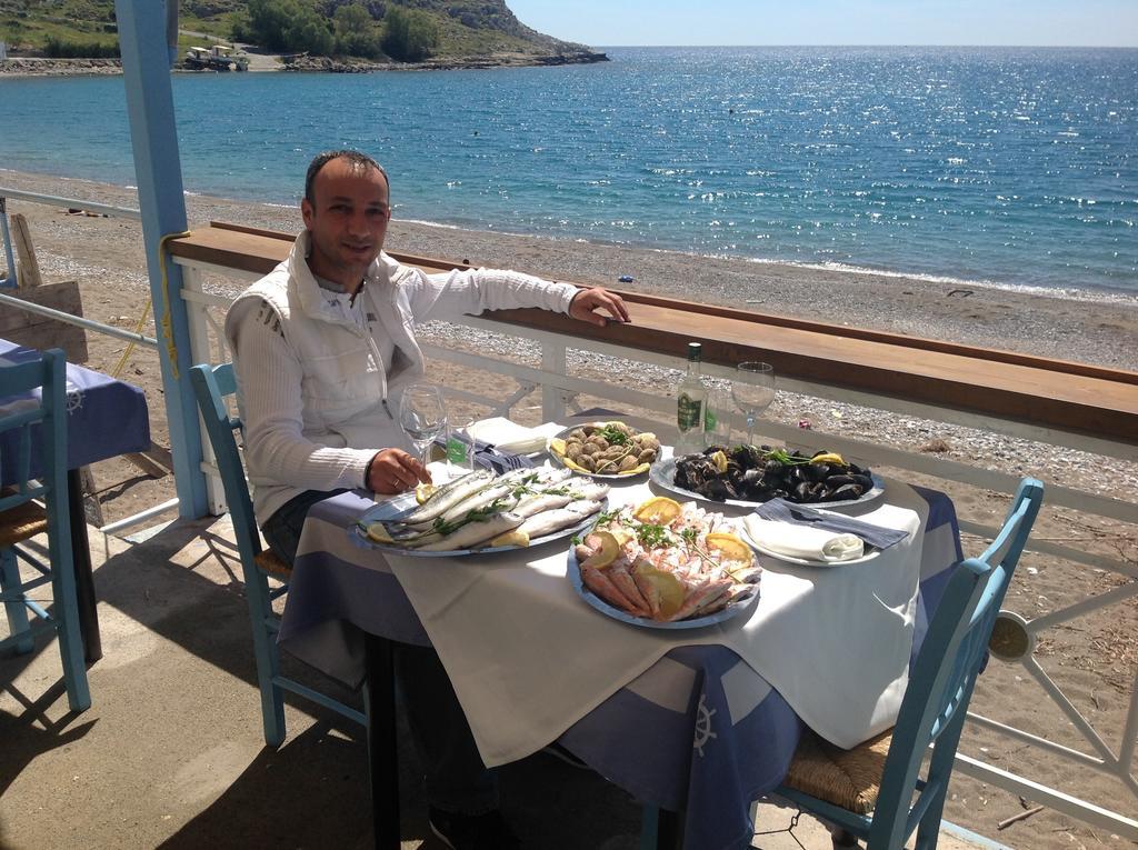Georgias Apartments Haraki Esterno foto