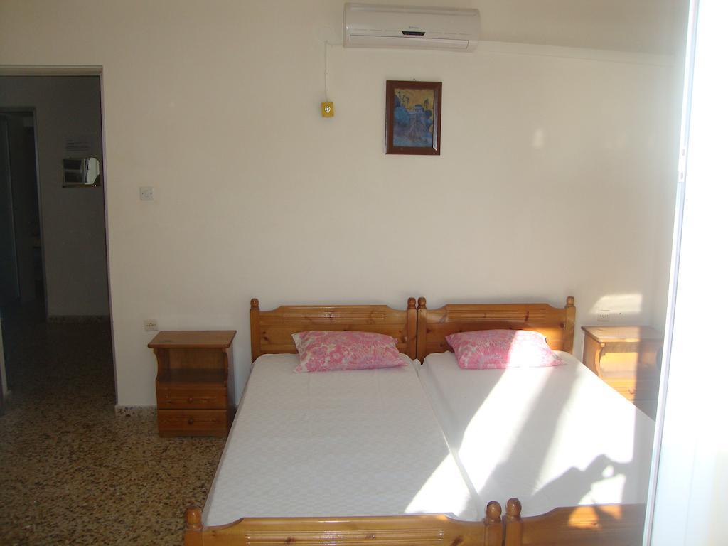 Georgias Apartments Haraki Esterno foto